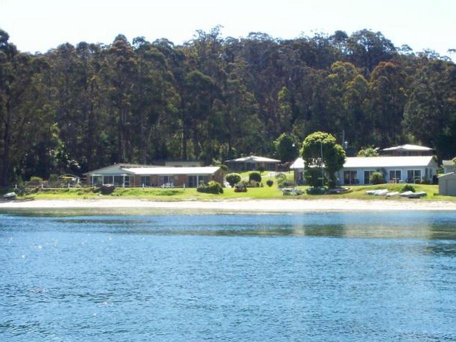 Quarantine Bay Beach Cottages Eden Exteriér fotografie